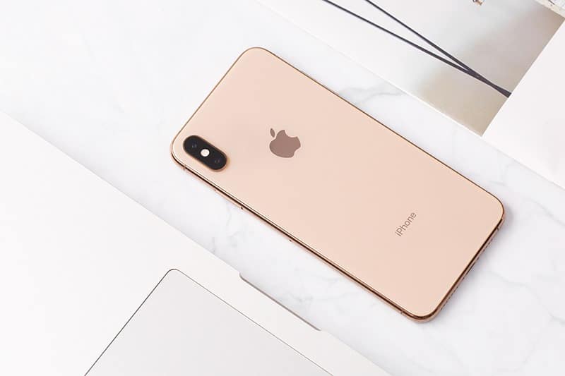 Iphone XS Max có màn hình sắc nét với màu sắc bắt mắt